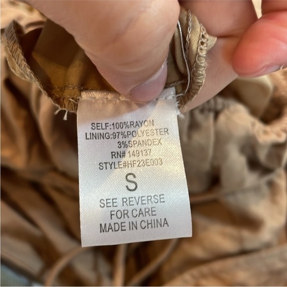 Boutique Brand Size Small Open Back Romper. - Picture 5 of 6